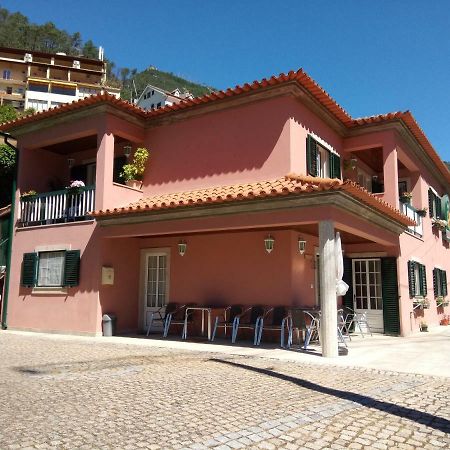 Residencial Ribeiro Hotell Geres Exteriör bild